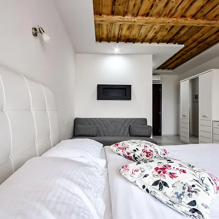 Archontiko Liamas Hotel 4*