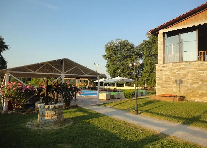 Arhontiko Liamas 4* Megali Volvi