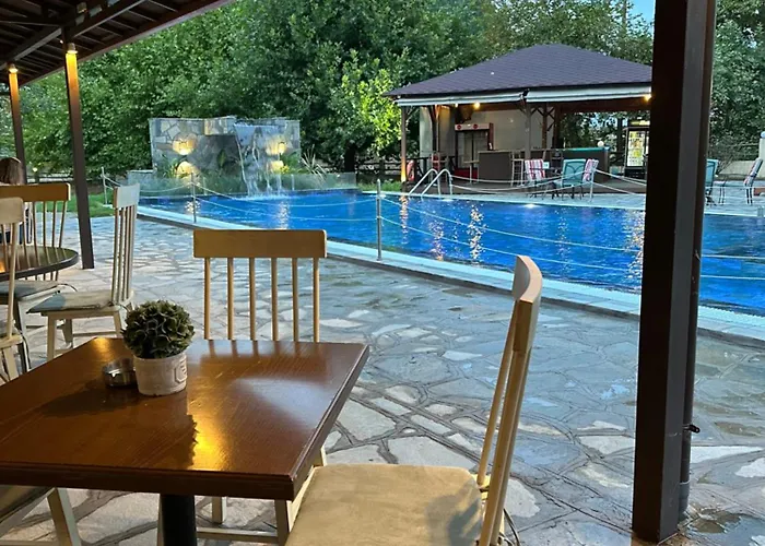 Arhontiko Liamas Hotel Megali Volvi