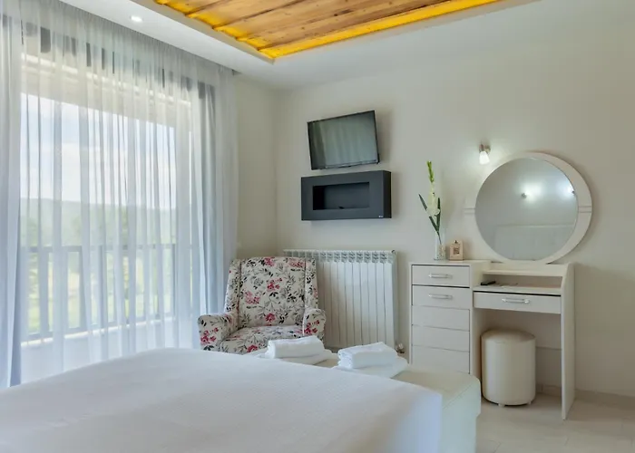 Archontiko Liamas 4*