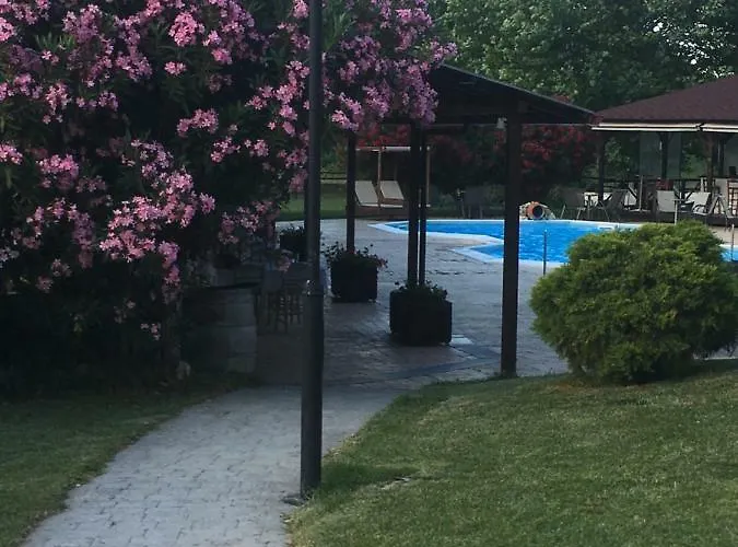 Archontiko Liamas 4* Megali Volvi