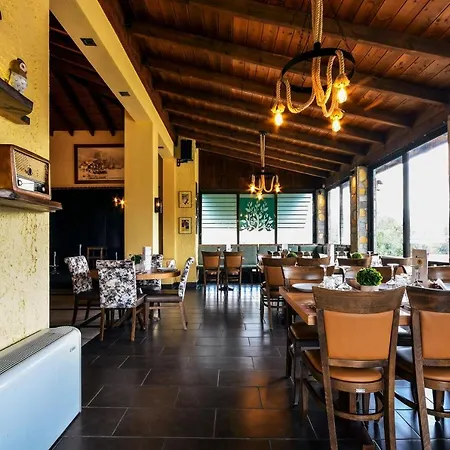 Arhontiko Liamas Hotel 4*