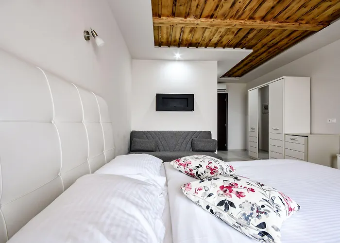 Arhontiko Liamas Otel 4*