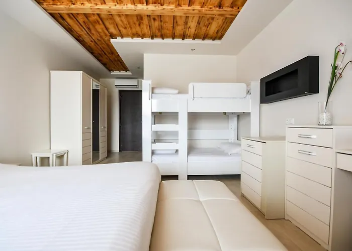 Arhontiko Liamas Otel 4*